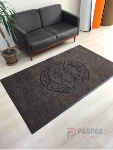 Kahverengi zeminli siyah logolu paspas P4501