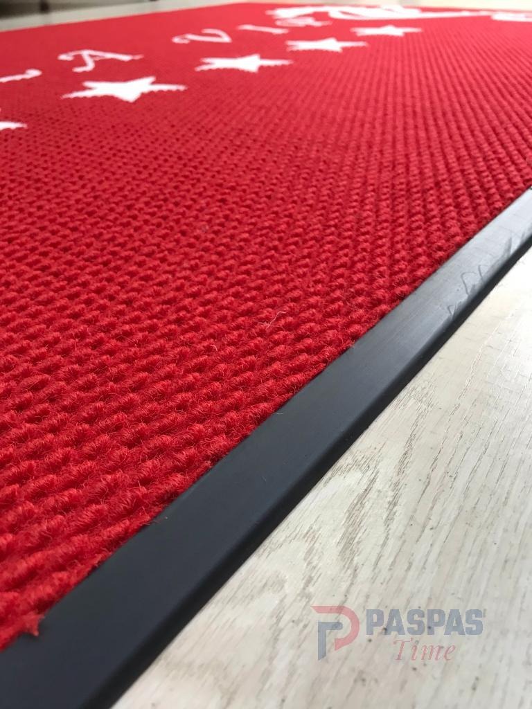 Kırmızı zeminli beyaz logolu paspas P4534 Kırmızı zeminli beyaz logolu paspas P4534
