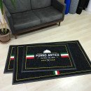 Siyah zeminli sarı çerçeveli logolu paspas P7197